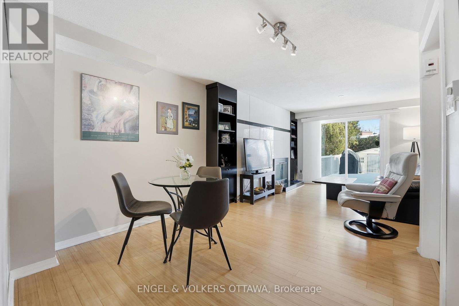 113 Benlea Drive, Ottawa, Ontario  K2G 3V3 - Photo 22 - X12924408