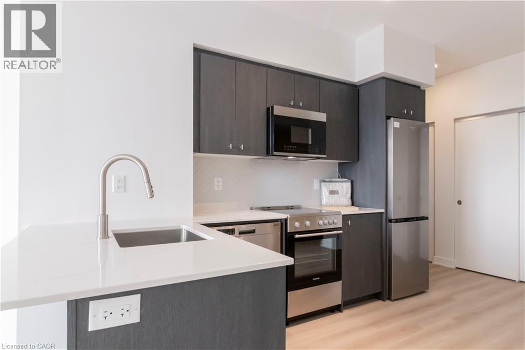 25 Wellington Street S Unit# 1701, Kitchener, Ontario  N2G 0G5 - Photo 3 - 40814744