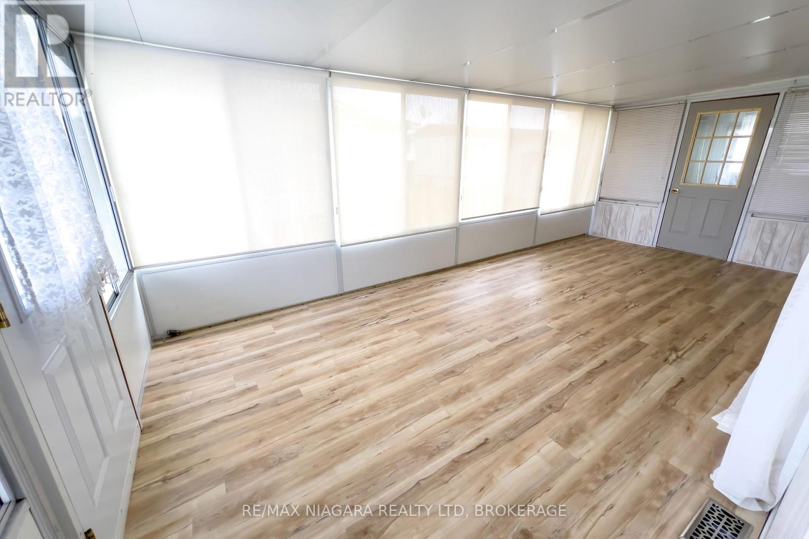 74 - 3033 Townline Road, Fort Erie, Ontario  L0S 1S0 - Photo 3 - X12924144