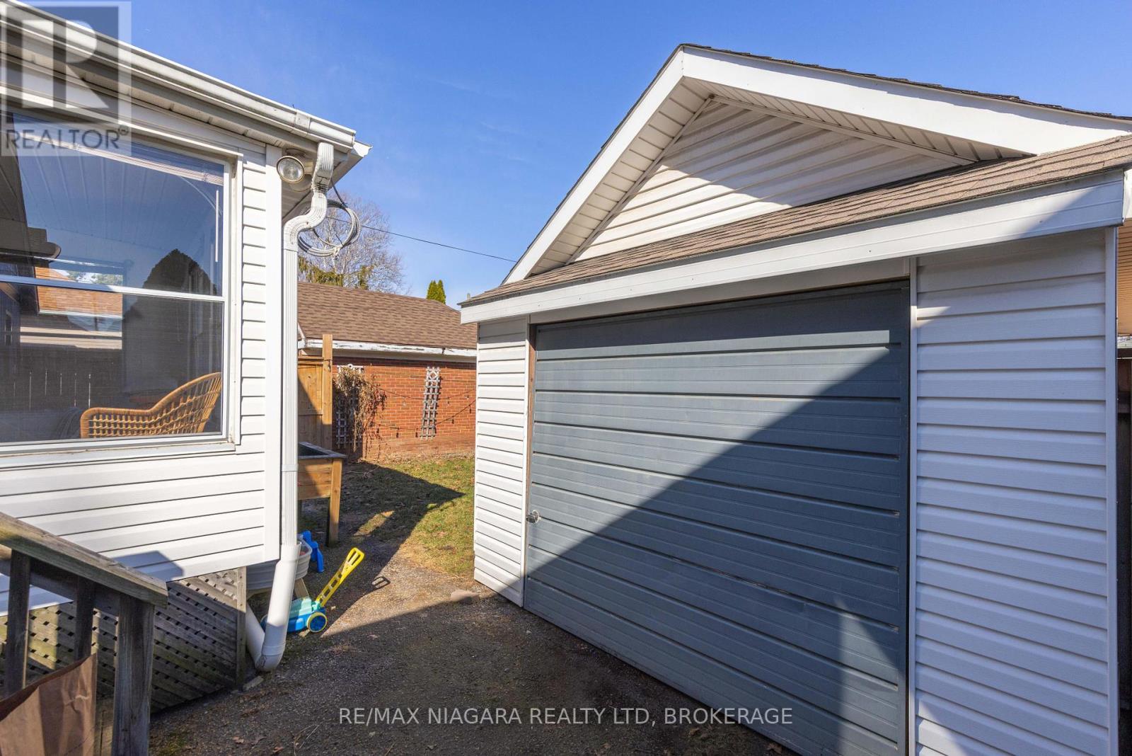 19 Linden Street, St. Catharines, Ontario  L2R 1H4 - Photo 20 - X12924184