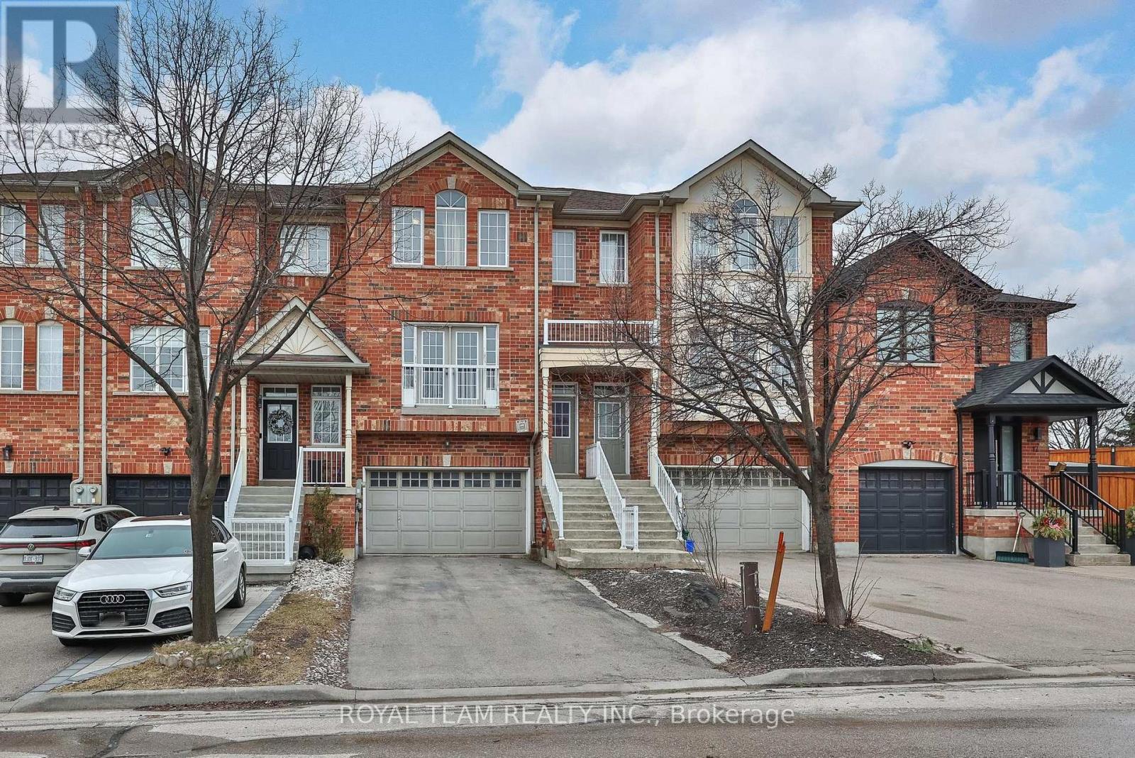 11 JARRETT COURT, Vaughan, Ontario