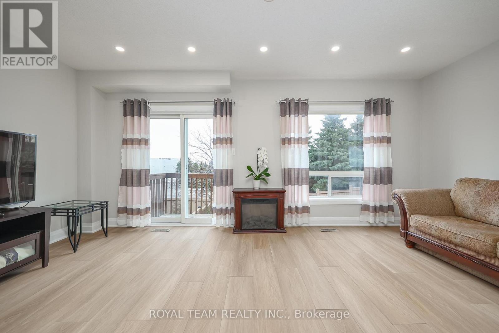 11 Jarrett Court, Vaughan, Ontario  L6A 3W4 - Photo 12 - N12924096