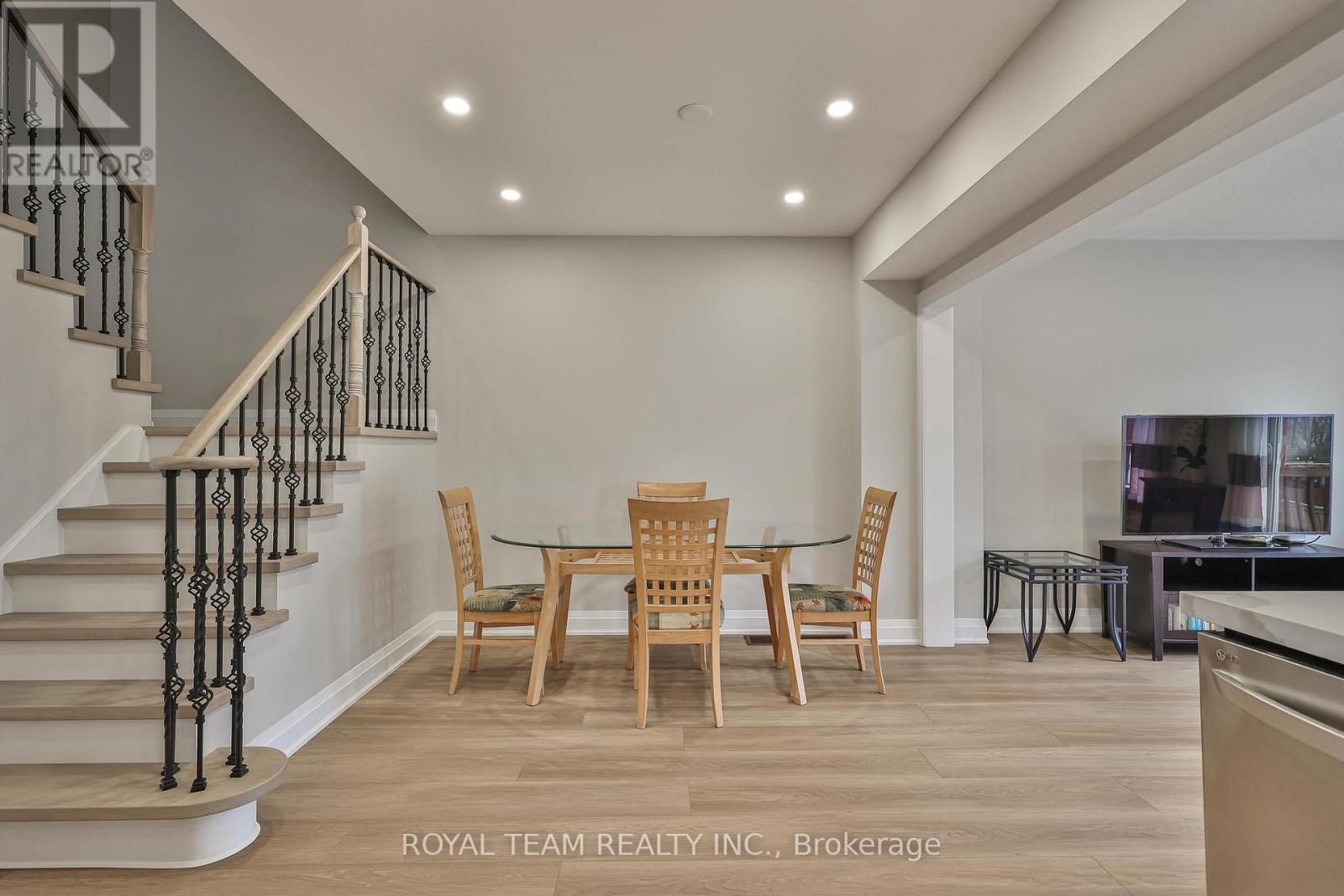 11 Jarrett Court, Vaughan, Ontario  L6A 3W4 - Photo 16 - N12924096