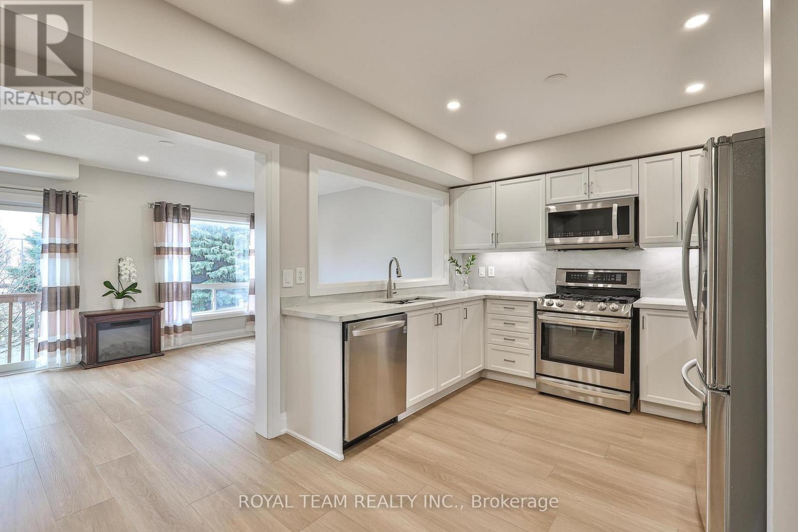 11 Jarrett Court, Vaughan, Ontario  L6A 3W4 - Photo 17 - N12924096