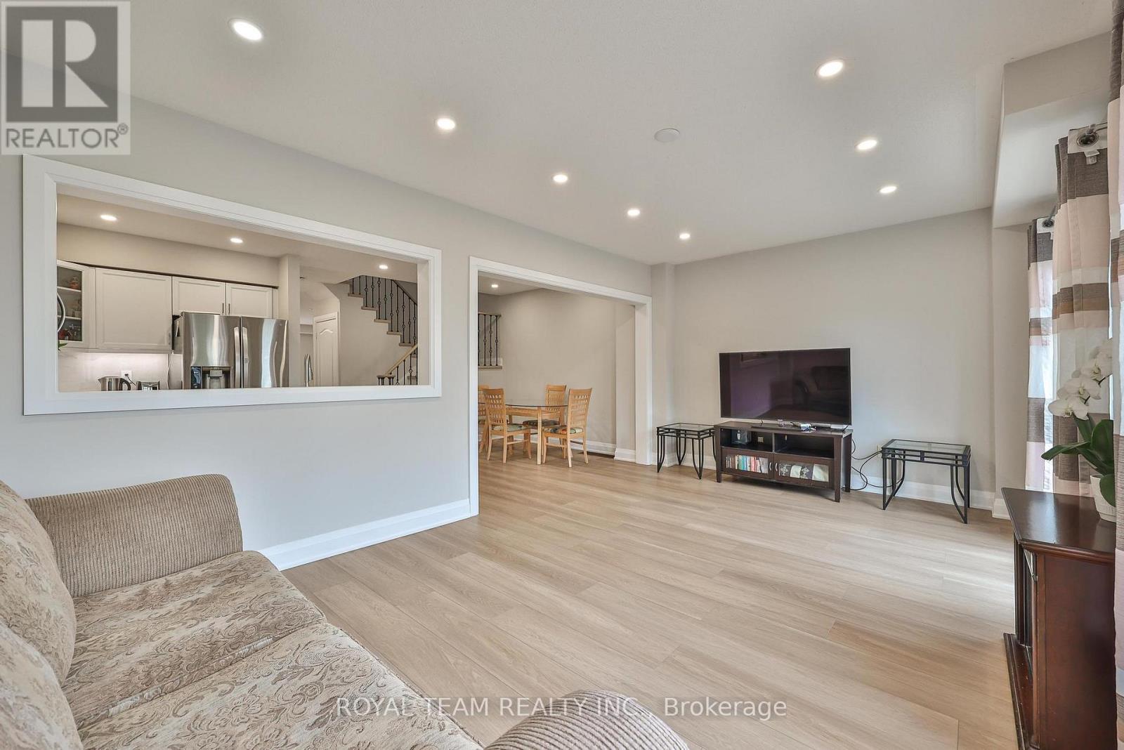 11 Jarrett Court, Vaughan, Ontario  L6A 3W4 - Photo 20 - N12924096