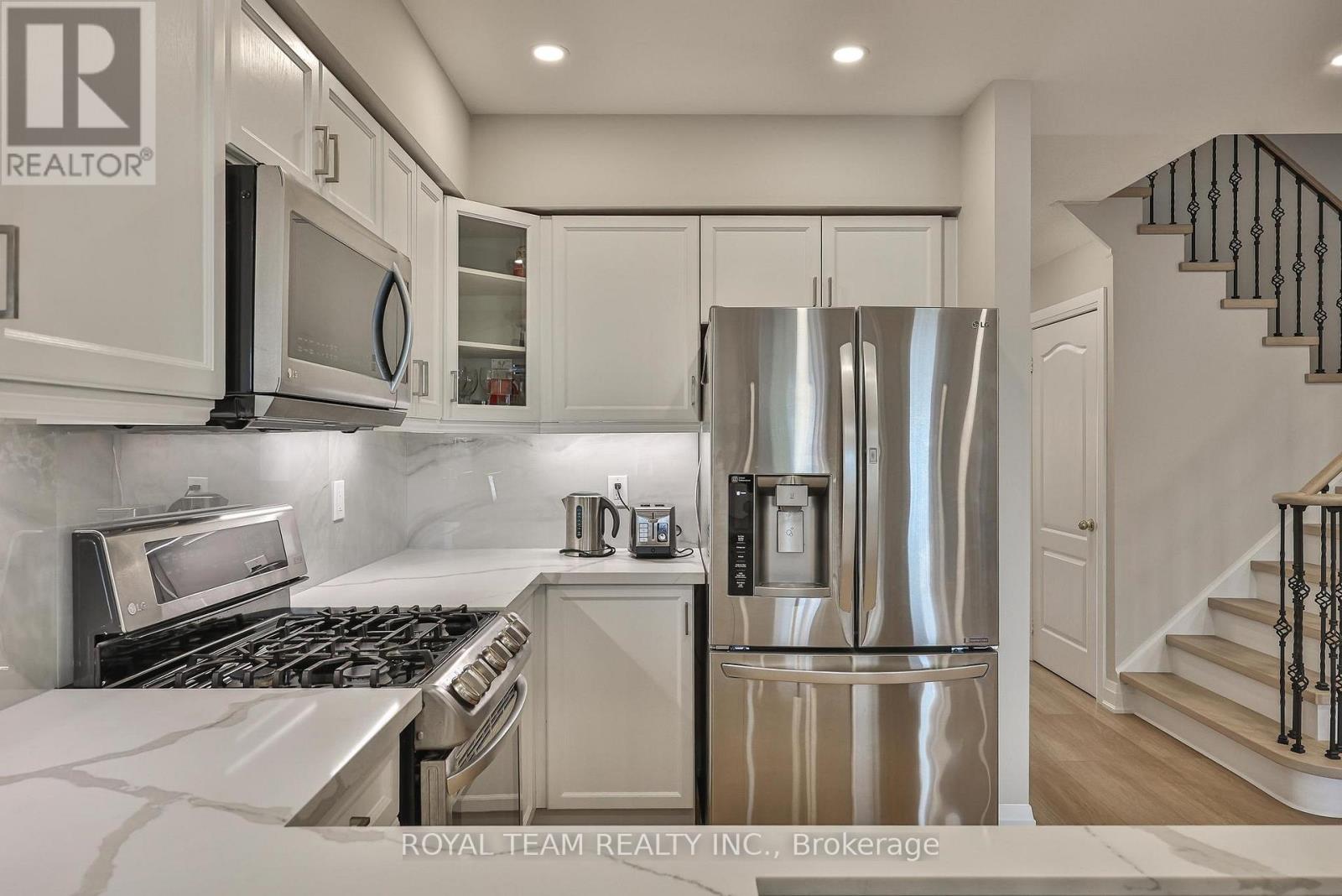 11 Jarrett Court, Vaughan, Ontario  L6A 3W4 - Photo 21 - N12924096