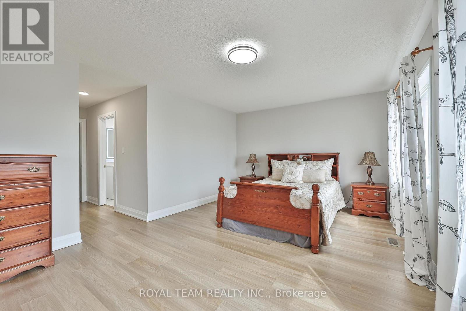 11 Jarrett Court, Vaughan, Ontario  L6A 3W4 - Photo 29 - N12924096