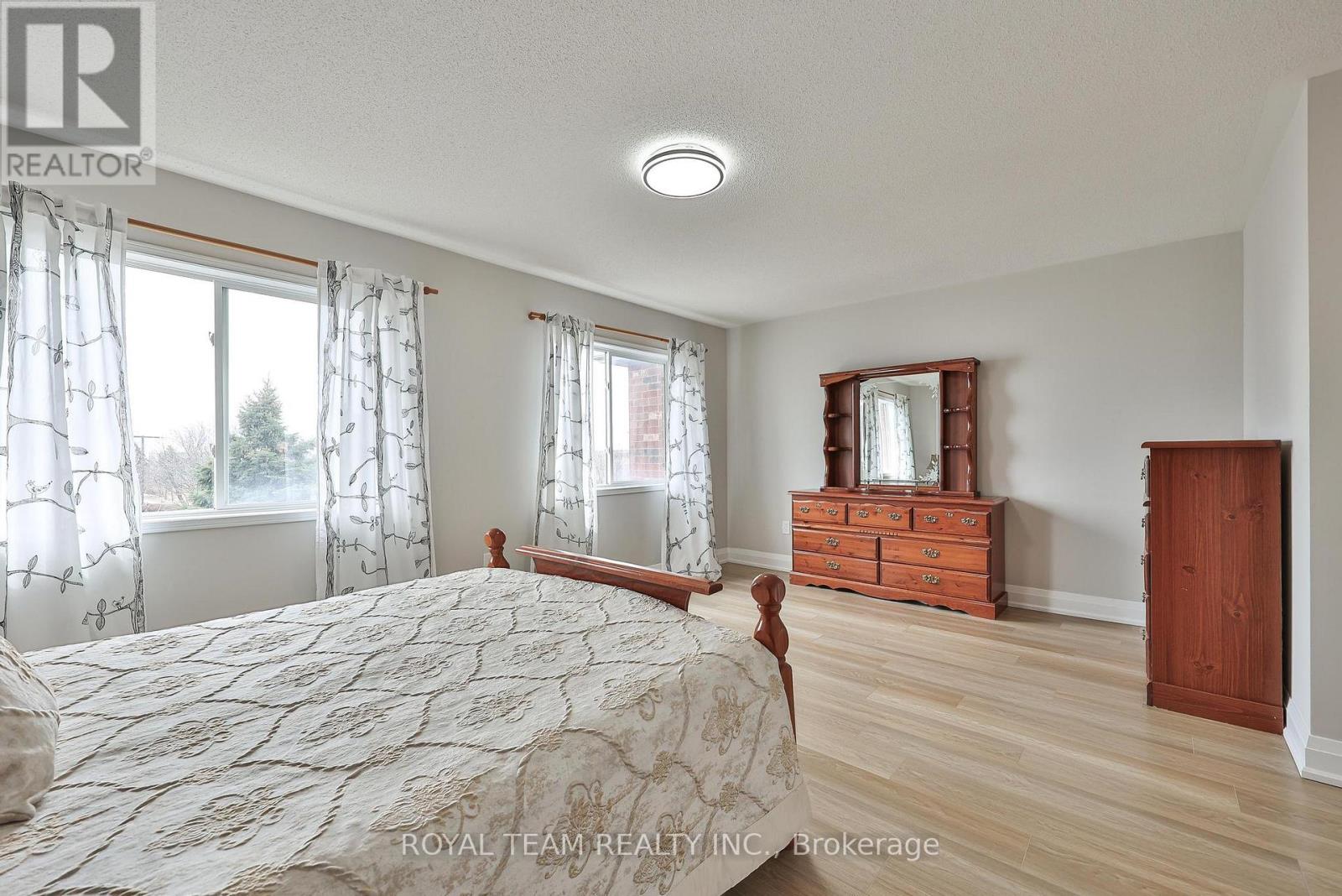 11 Jarrett Court, Vaughan, Ontario  L6A 3W4 - Photo 30 - N12924096