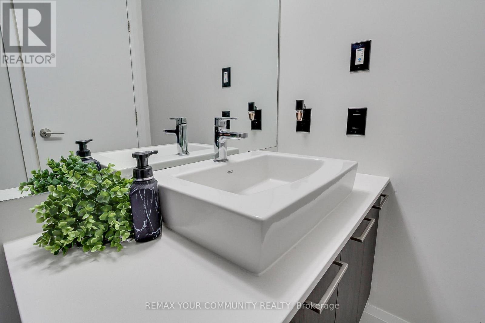 204 - 4800 Highway 7, Vaughan, Ontario  L4L 1H8 - Photo 20 - N12924128