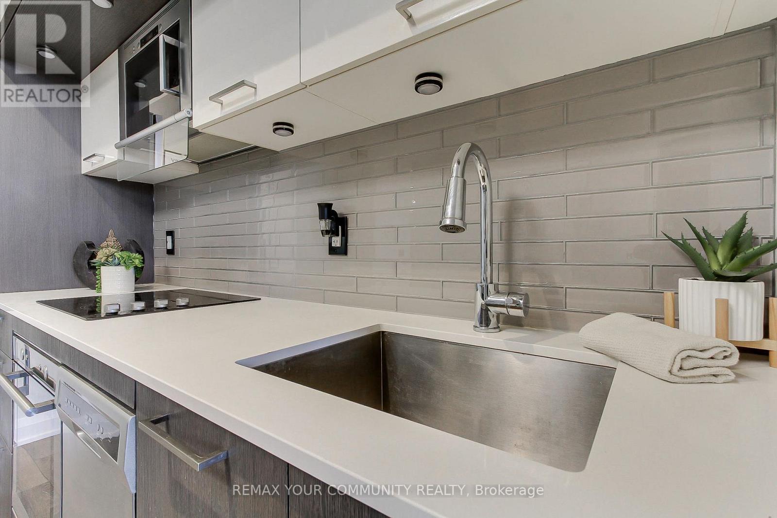 204 - 4800 Highway 7, Vaughan, Ontario  L4L 1H8 - Photo 6 - N12924128