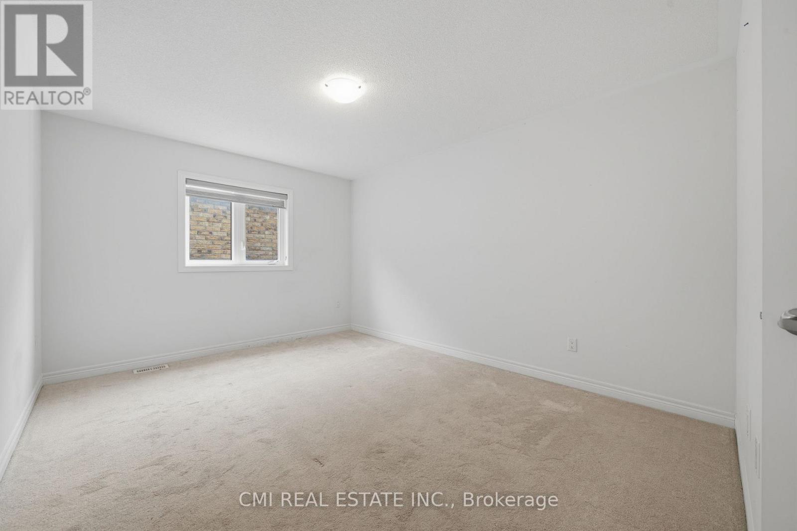 1659 Emberton Way, Innisfil, Ontario  L9S 0N4 - Photo 19 - N12924134