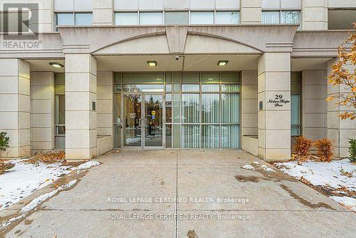 606 - 29 Northern Heights, Richmond Hill, Ontario L4B 4L8 - Photo 3 - N12924138