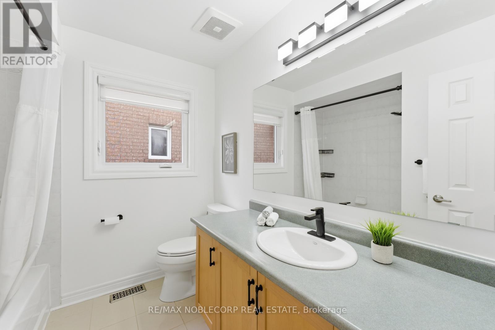 27 Treasure Road, Vaughan, Ontario  L6A 2Y7 - Photo 36 - N12924230