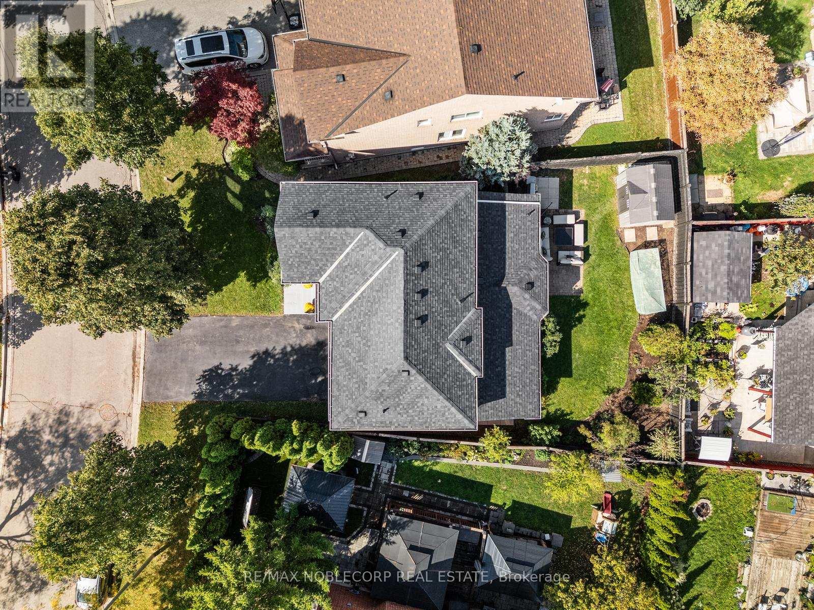 27 Treasure Road, Vaughan, Ontario  L6A 2Y7 - Photo 48 - N12924230