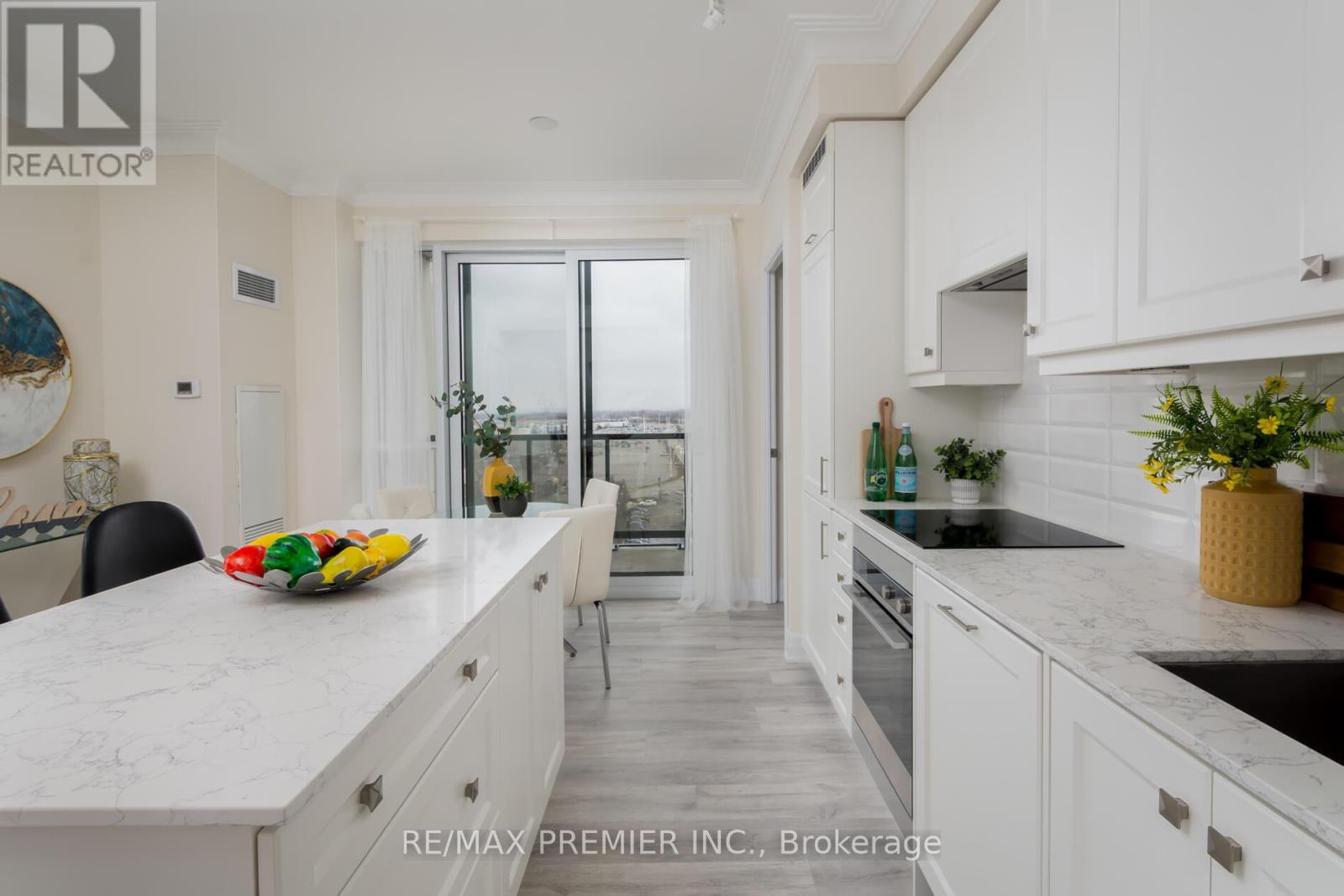 909 - 9085 Jane Street, Vaughan, Ontario L4K 0L8 - Photo 12 - N12924240