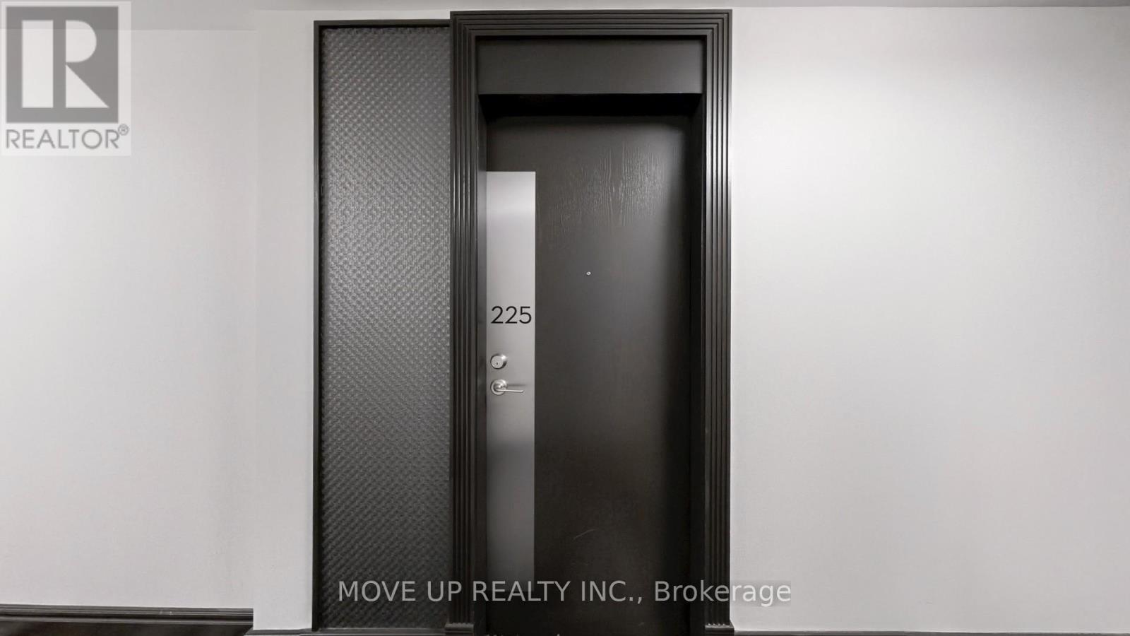 225 - 3 Ellesmere Street, Richmond Hill, Ontario L4B 4N2 - Photo 30 - N12924298