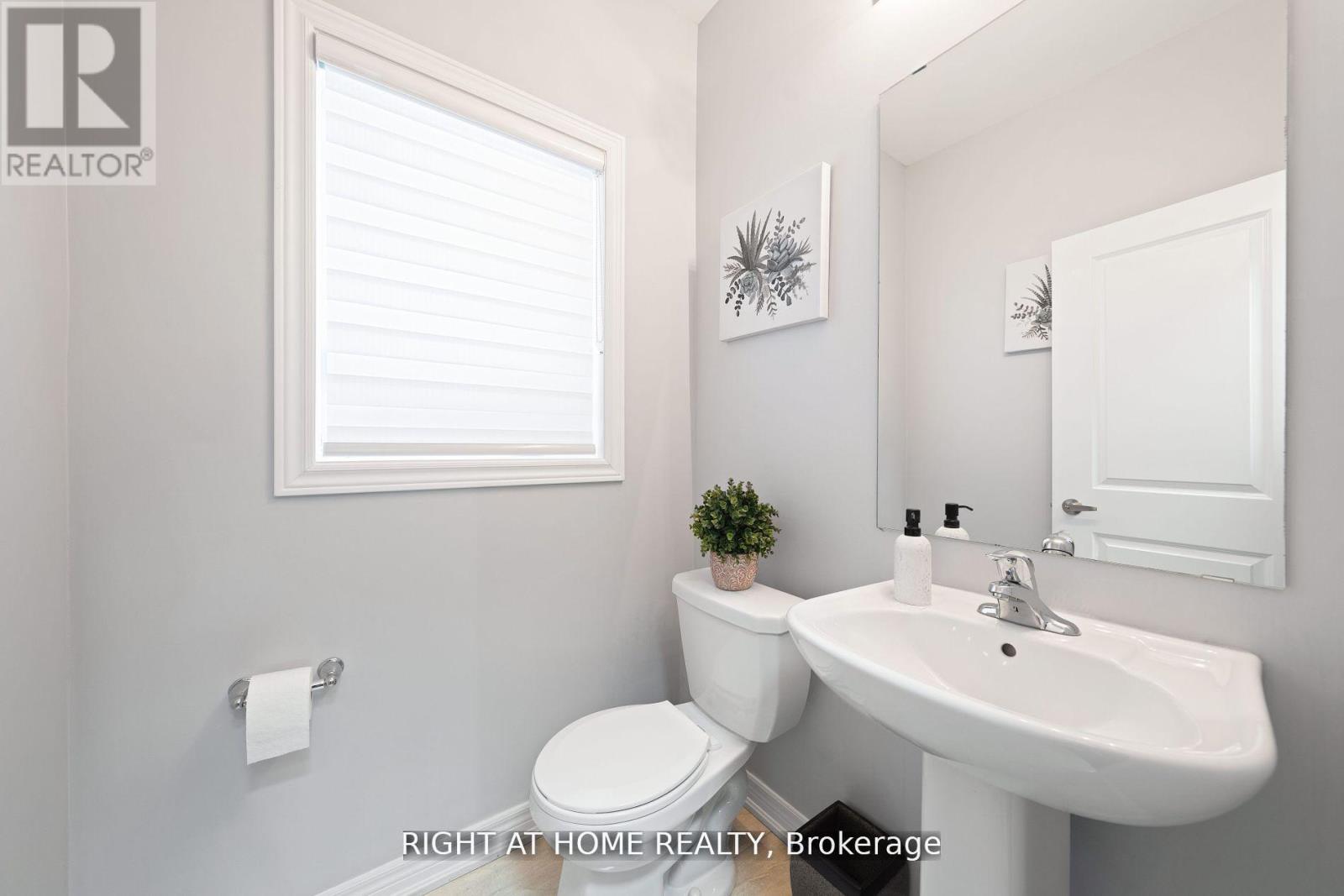 1655 Emberton Way, Innisfil, Ontario  L9S 0N4 - Photo 16 - N12924360