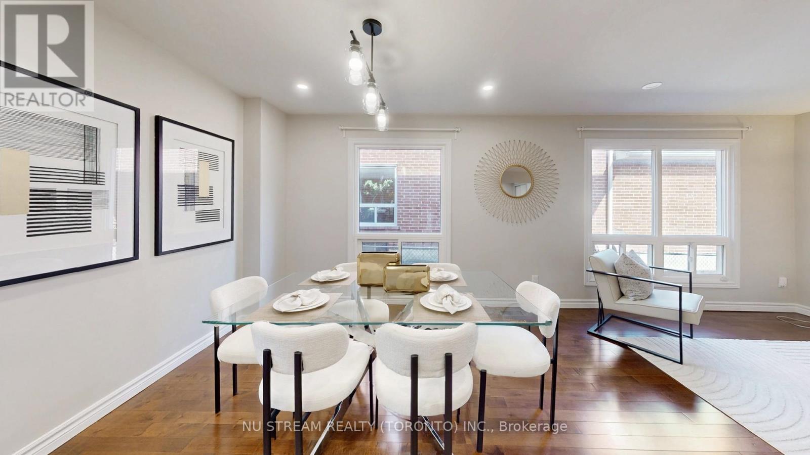 26 Trothen Circle, Markham, Ontario  L3P 4H5 - Photo 9 - N12924380