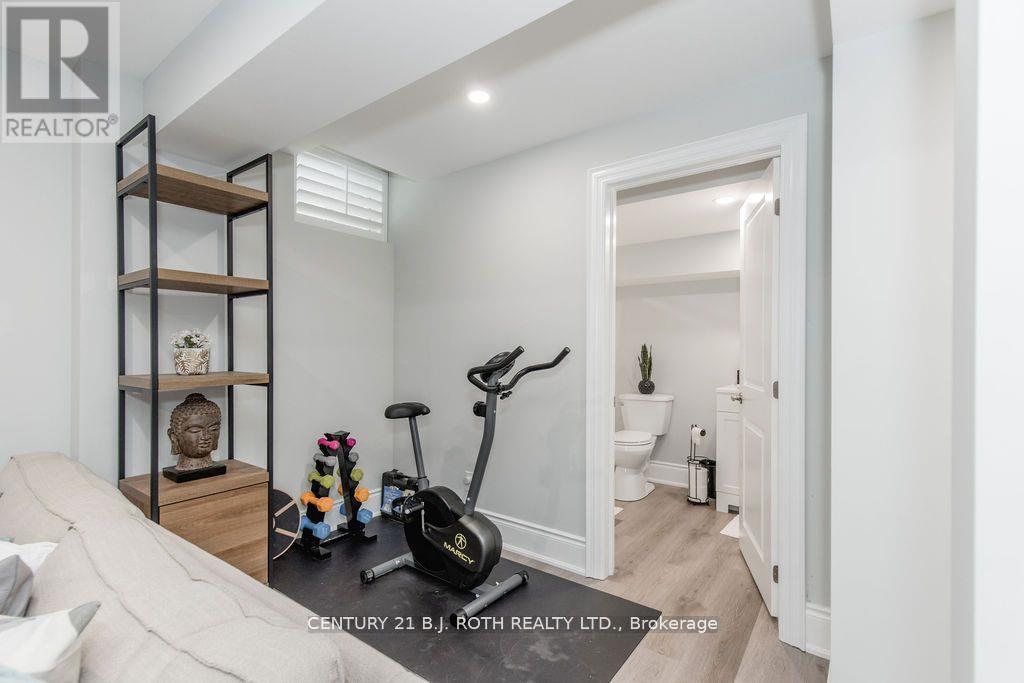 20 Westminster Circle, Barrie, Ontario  L4M 0A3 - Photo 37 - S12924200