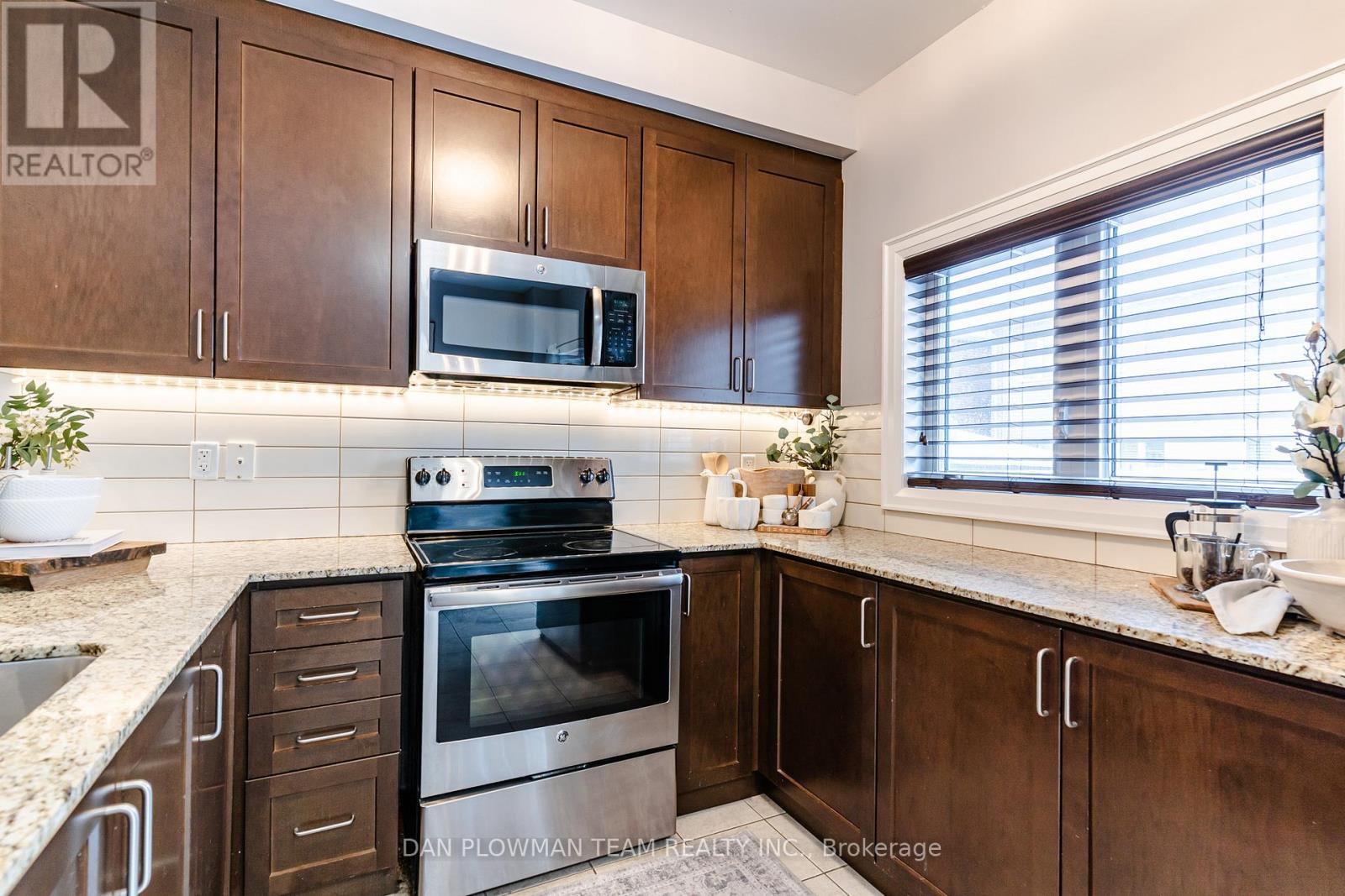 19 Prospect Way, Whitby, Ontario L1N 0L4 - Photo 12 - E12923748