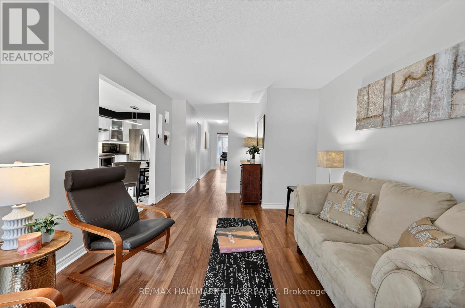 26 Stonehill Boulevard, East Gwillimbury, Ontario  L9N 1E3 - Photo 15 - N12920416