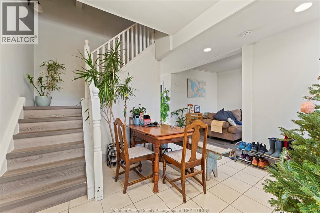 977 Gladstone, Windsor, Ontario N9A 2R5 - Photo 13 - 26006303