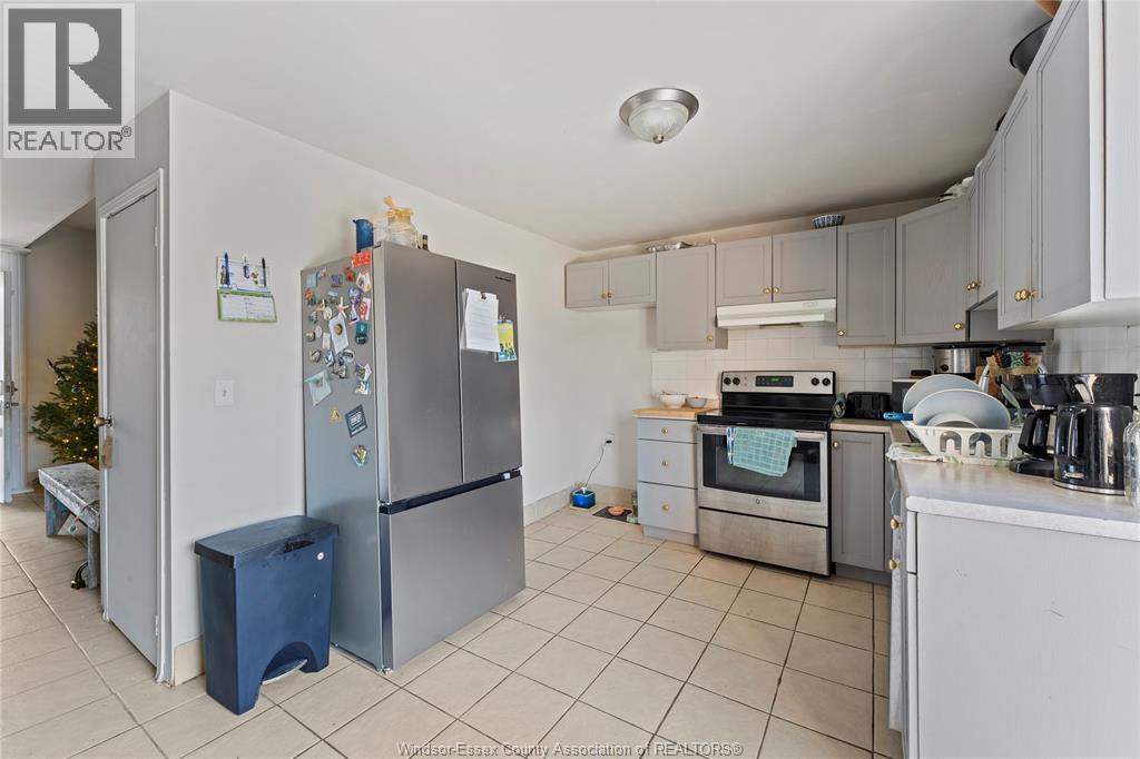 977 Gladstone, Windsor, Ontario N9A 2R5 - Photo 17 - 26006303