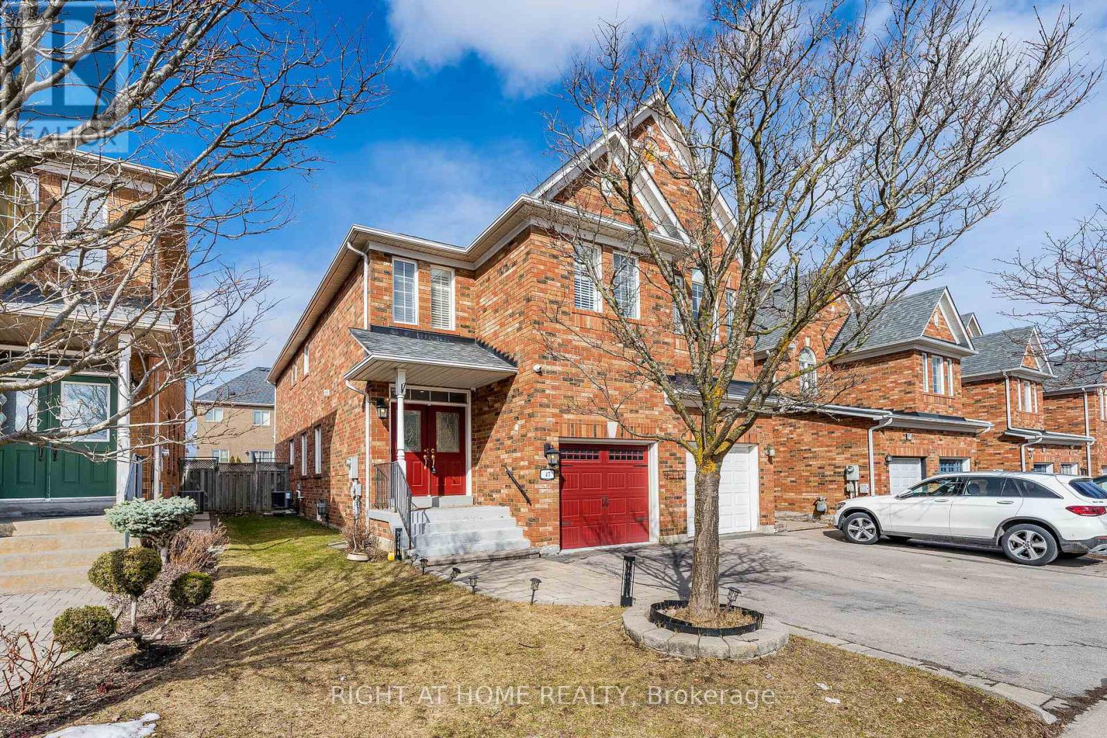 47 Kimono Crescent, Richmond Hill, Ontario  L4S 1X5 - Photo 2 - N12922110