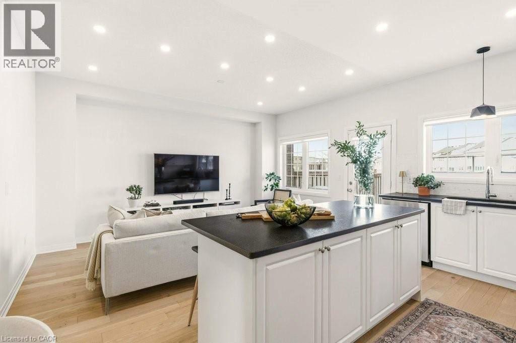 3998 Fracchioni Drive, Beamsville, Ontario  L3J 0R9 - Photo 11 - 40815385