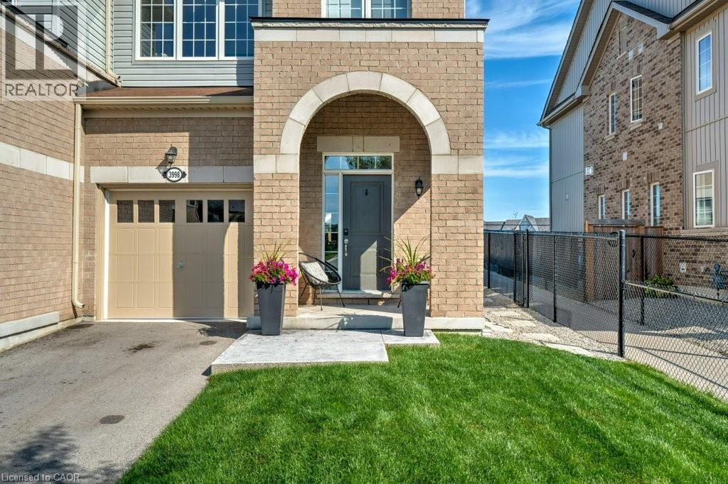3998 Fracchioni Drive, Beamsville, Ontario  L3J 0R9 - Photo 2 - 40815385