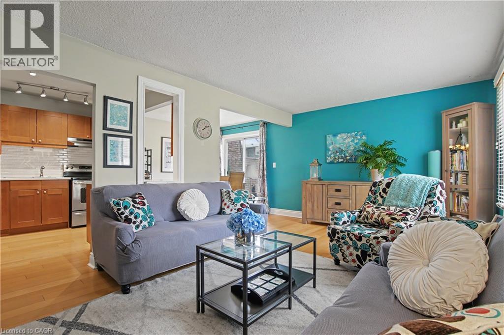 661 Francis Road Unit# 4, Burlington, Ontario  L7T 3X6 - Photo 5 - 40814405