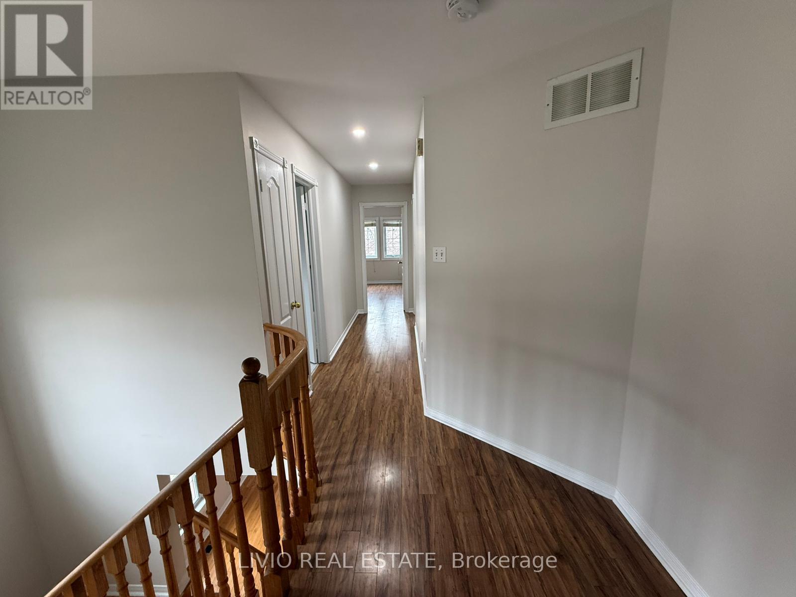 55 Peachleaf Crescent, Brampton, Ontario  L7A 2B4 - Photo 15 - W12790846