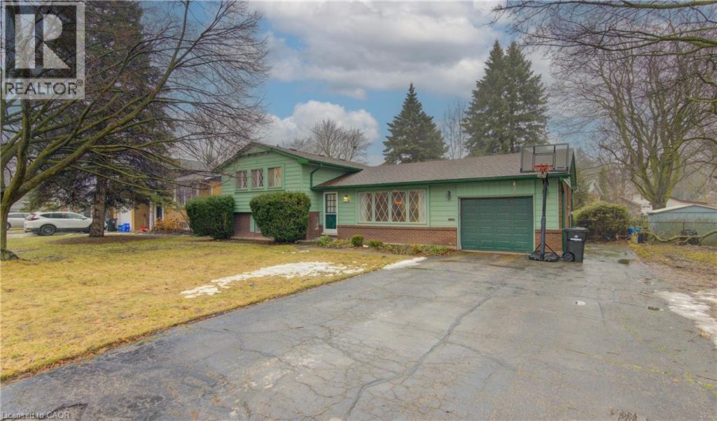 313 Braemore Avenue, Waterloo, Ontario  N2K 1T5 - Photo 2 - 40813901