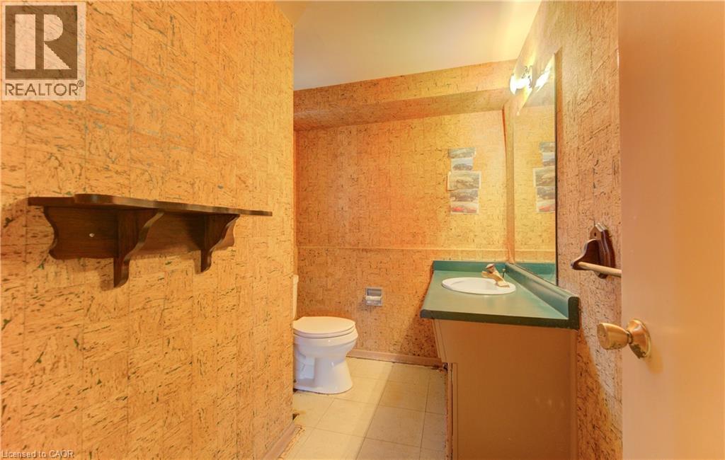 313 Braemore Avenue, Waterloo, Ontario  N2K 1T5 - Photo 23 - 40813901