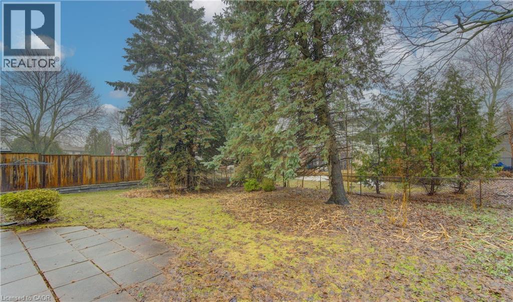 313 Braemore Avenue, Waterloo, Ontario  N2K 1T5 - Photo 30 - 40813901