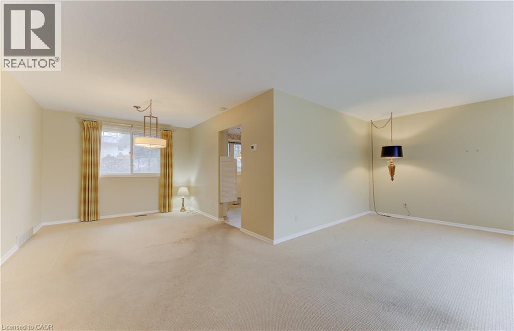 313 Braemore Avenue, Waterloo, Ontario  N2K 1T5 - Photo 4 - 40813901