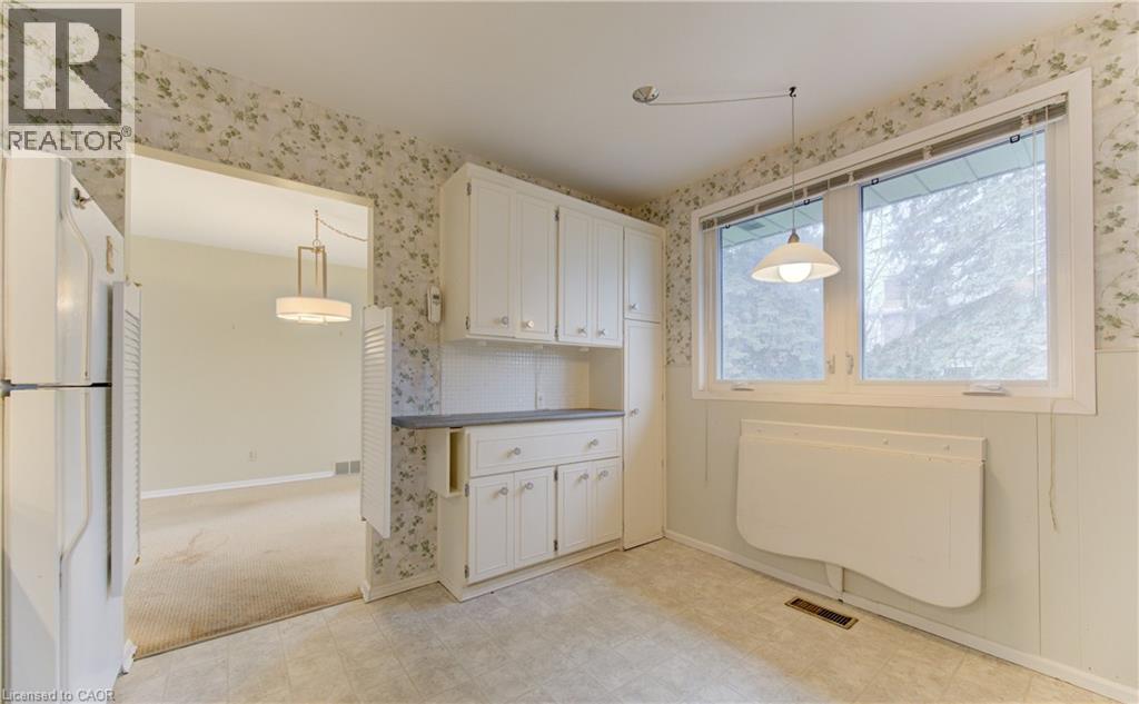 313 Braemore Avenue, Waterloo, Ontario  N2K 1T5 - Photo 9 - 40813901