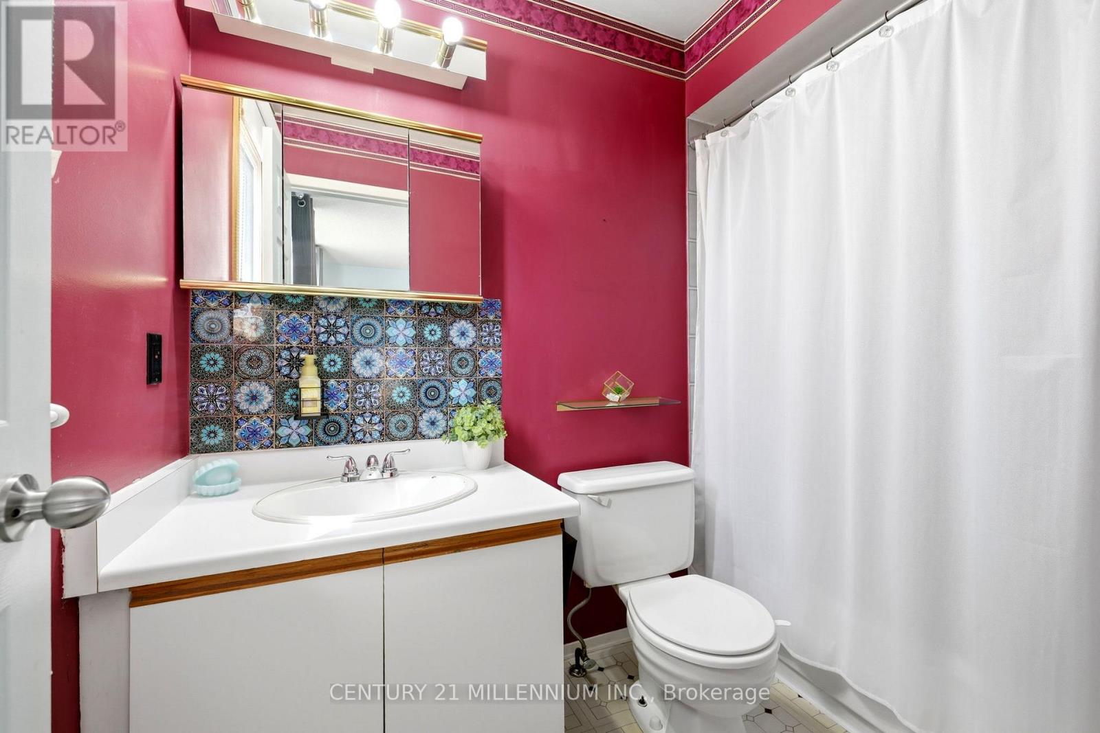 59 Dumfries Avenue, Brampton, Ontario  L6Z 2Y3 - Photo 13 - W12924086