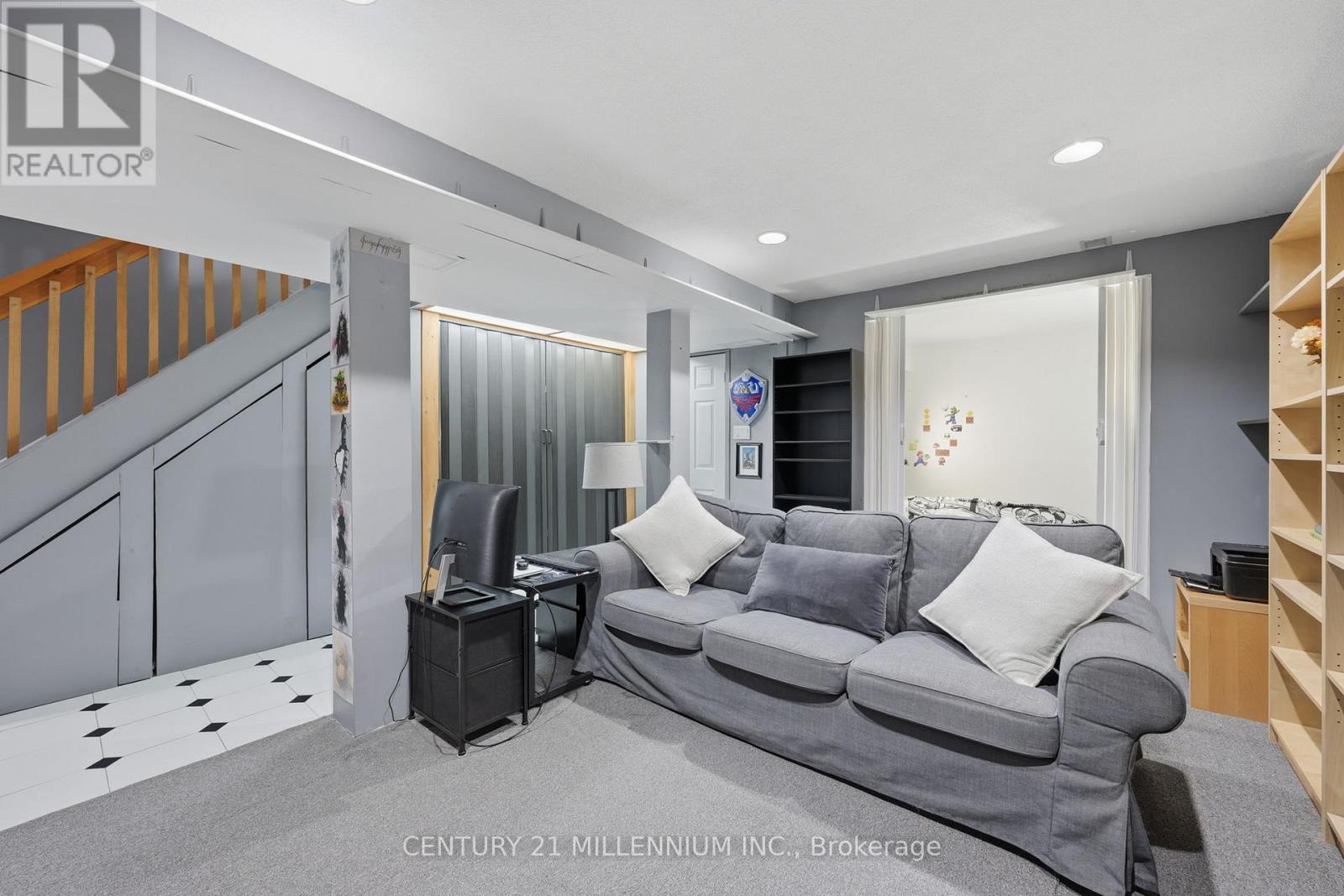 59 Dumfries Avenue, Brampton, Ontario  L6Z 2Y3 - Photo 19 - W12924086