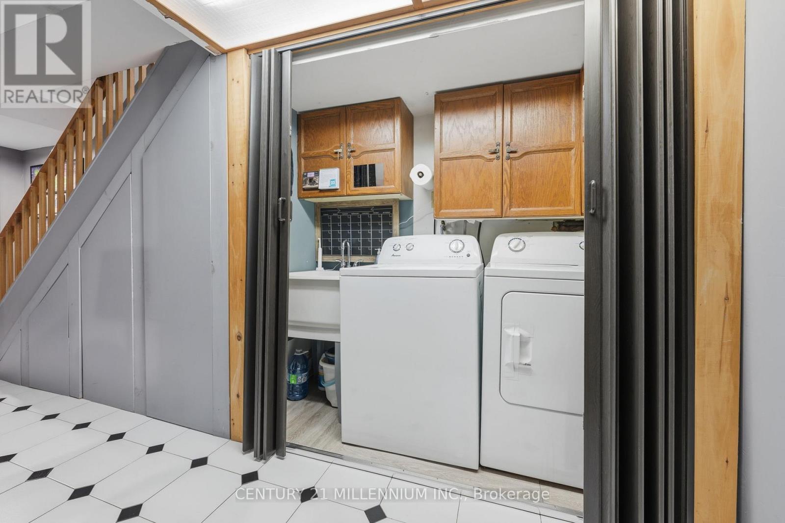 59 Dumfries Avenue, Brampton, Ontario  L6Z 2Y3 - Photo 21 - W12924086