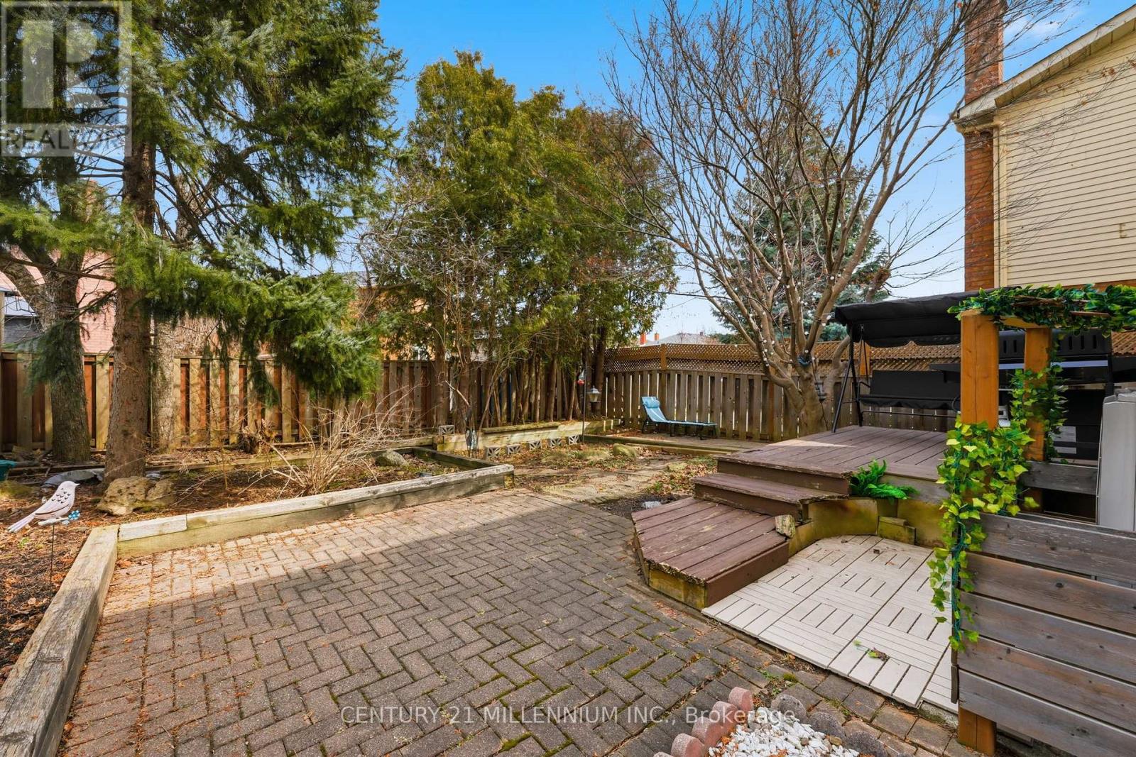 59 Dumfries Avenue, Brampton, Ontario  L6Z 2Y3 - Photo 25 - W12924086