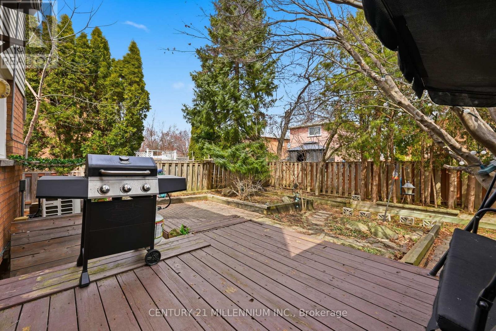 59 Dumfries Avenue, Brampton, Ontario  L6Z 2Y3 - Photo 26 - W12924086