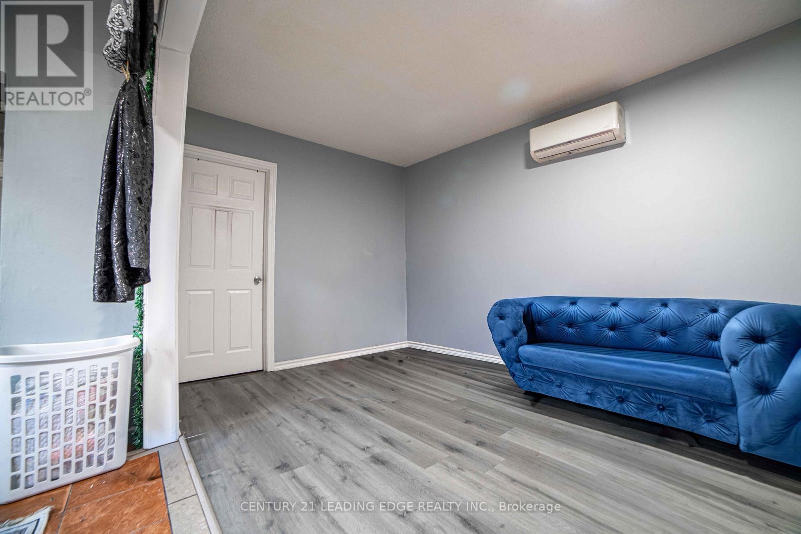 500 Caledonia Road, Toronto, Ontario  M6E 4V2 - Photo 10 - W12924088