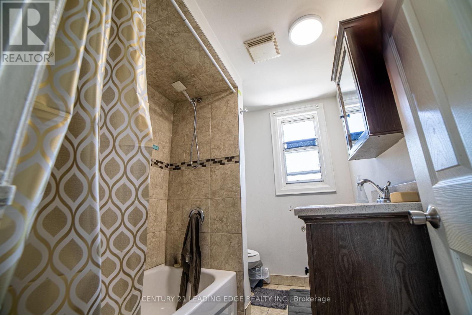 500 Caledonia Road, Toronto, Ontario  M6E 4V2 - Photo 19 - W12924088