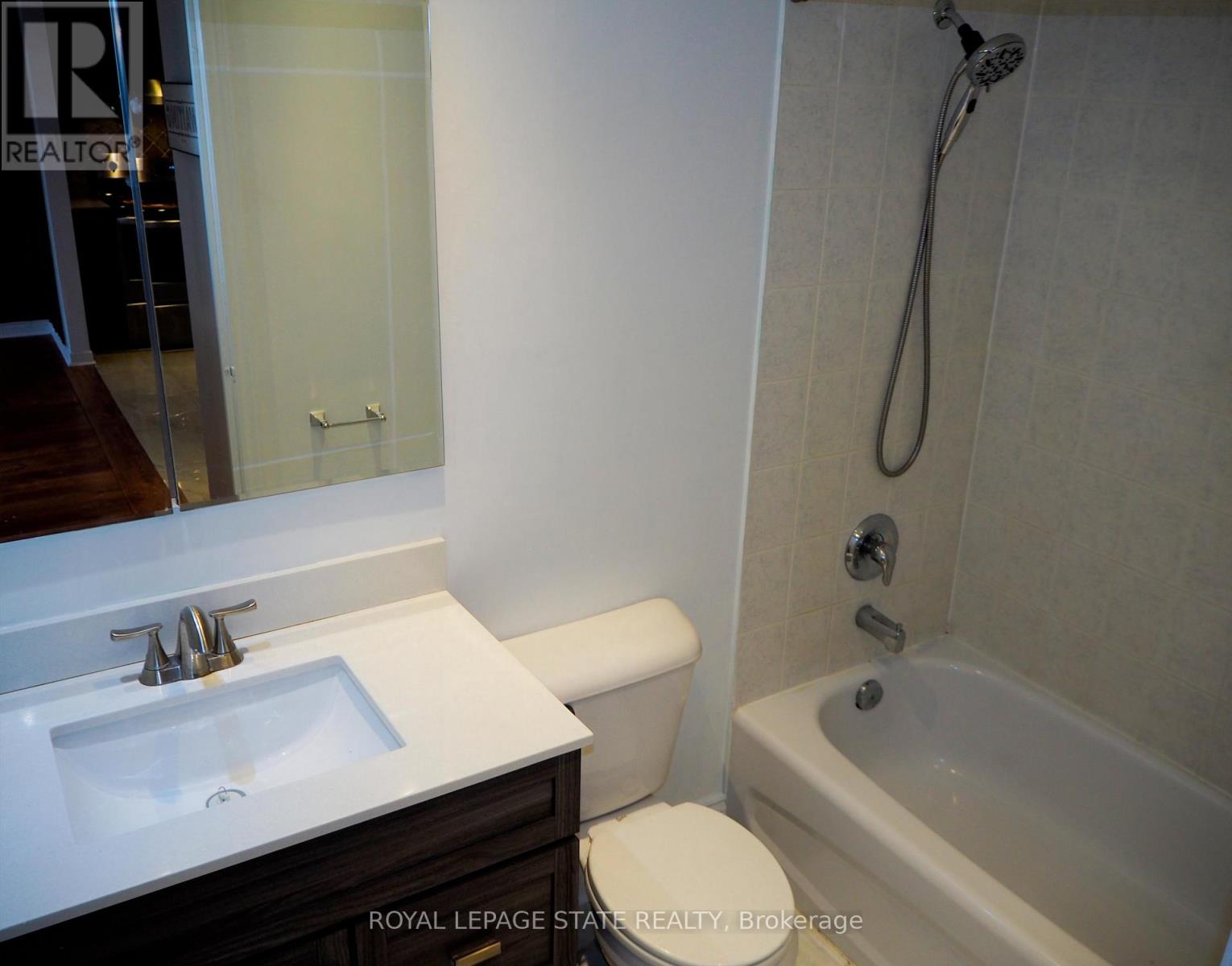 705 - 6720 Glen Erin Drive, Mississauga, Ontario  L5N 3K8 - Photo 11 - W12924106