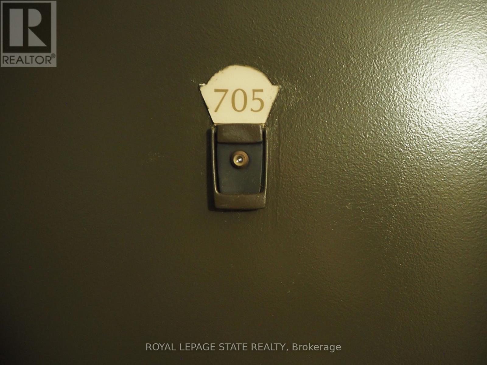 705 - 6720 Glen Erin Drive, Mississauga, Ontario  L5N 3K8 - Photo 2 - W12924106