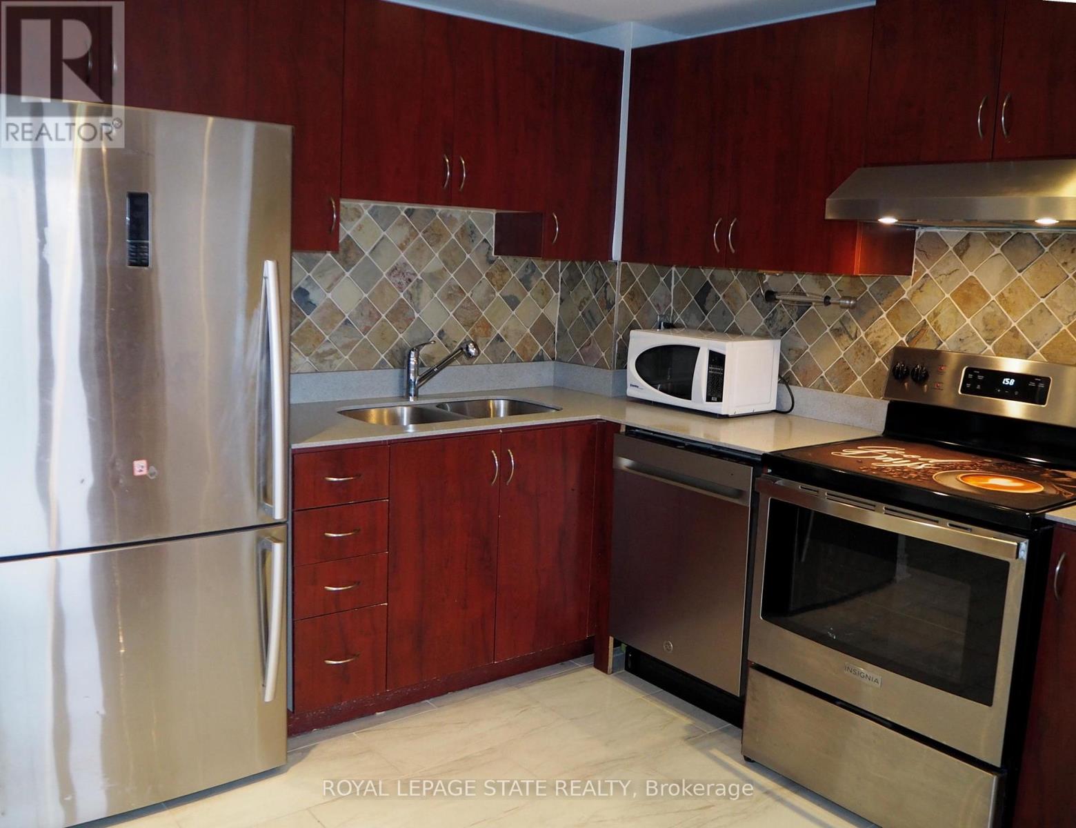 705 - 6720 Glen Erin Drive, Mississauga, Ontario  L5N 3K8 - Photo 4 - W12924106