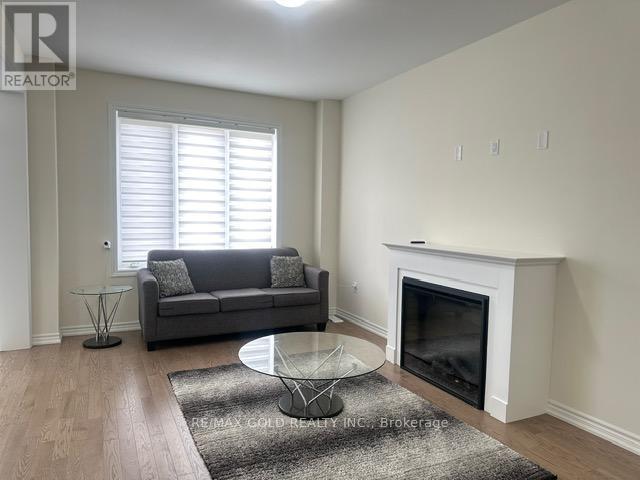 75 Arnold Circle, Brampton, Ontario  L7A 0B8 - Photo 8 - W12924122