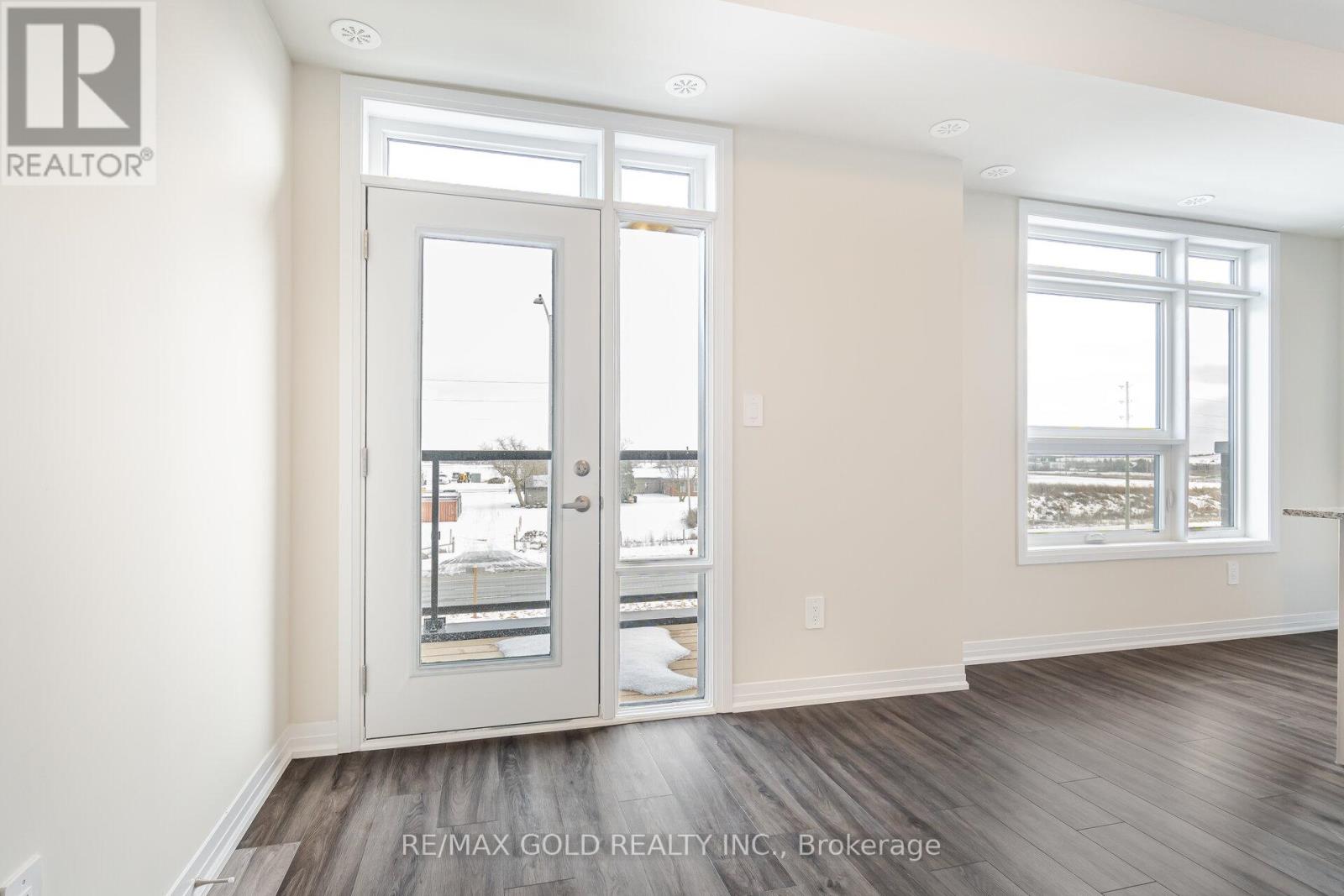 116 - 1581 Rose Way, Milton, Ontario  L9E 1N4 - Photo 11 - W12924124