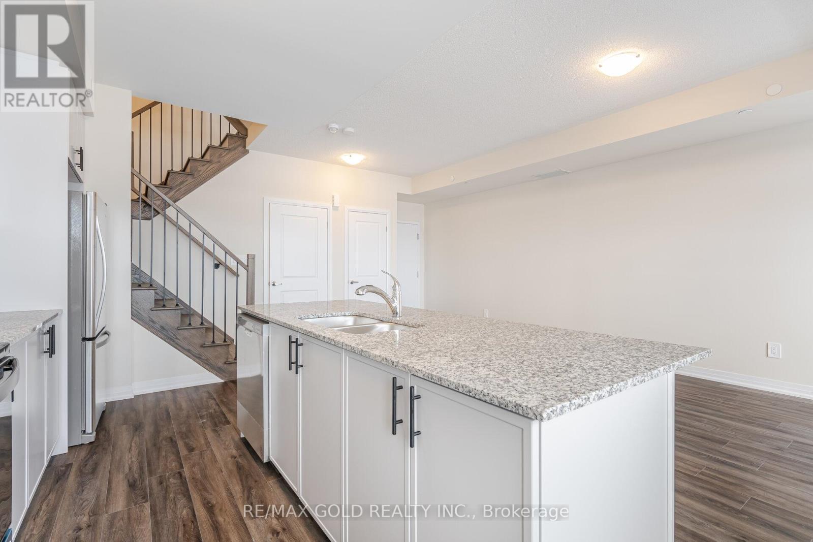 116 - 1581 Rose Way, Milton, Ontario  L9E 1N4 - Photo 20 - W12924124